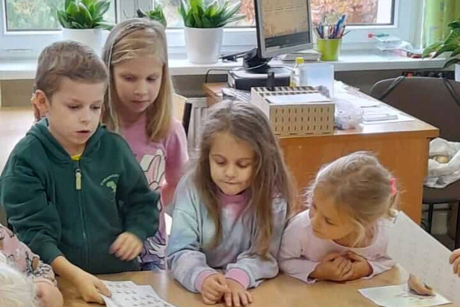 Wizyta przedszkolaków w naszej szkole – „Jesień w przyrodzie”