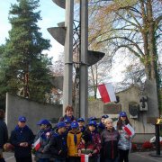 Nasze zuchy na obchodach Święta Niepodległości