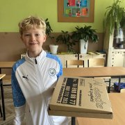 „No backpack day”