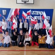 Apel z okazji 11 listopada w klasach I - III