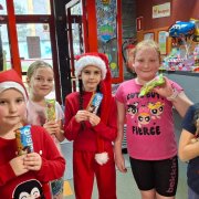 Mikołajki klasy 2a i 3b