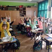 Dzień czwarty - Dzień Tandetnej Biżuterii