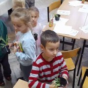 Wizyta przedszkolaków w naszej szkole – „Jesień w przyrodzie”